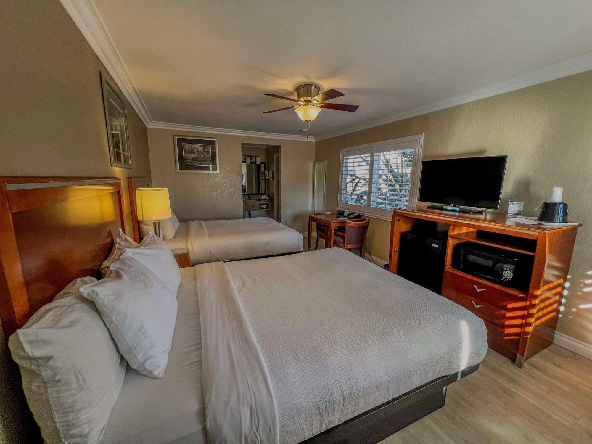 Best Western Tradewinds Морро-Бей Екстер'єр фото