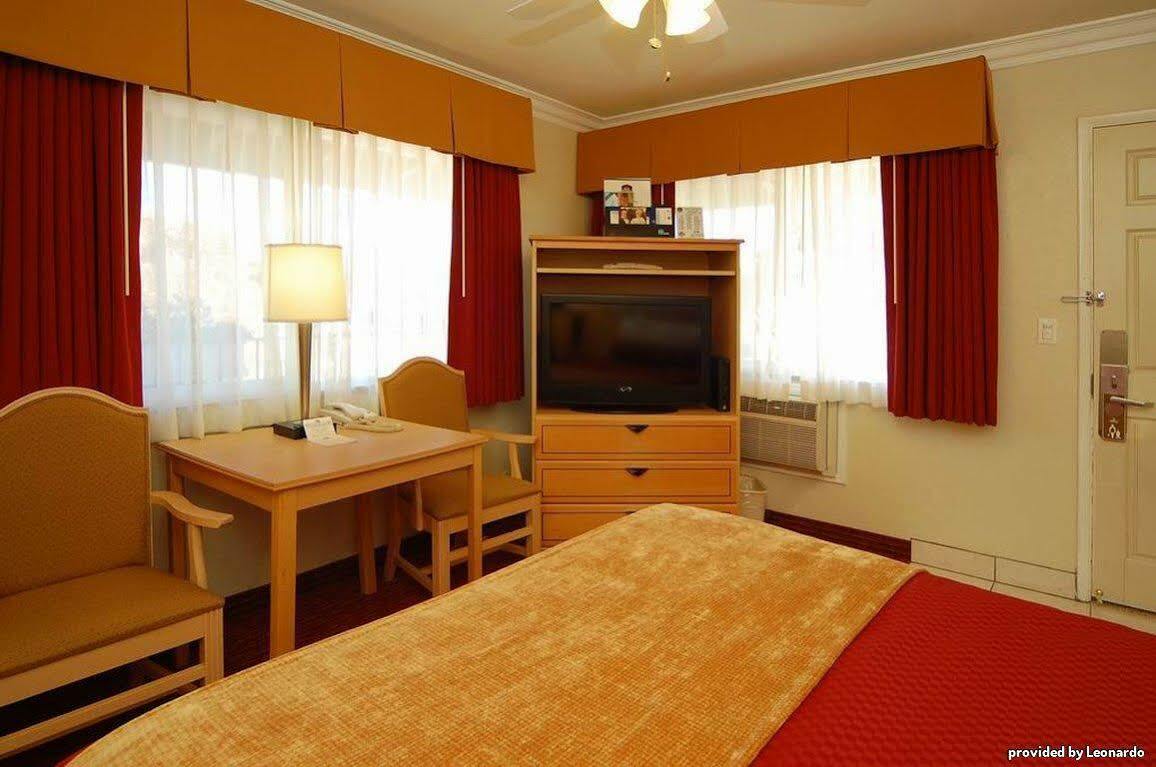 Best Western Tradewinds Морро-Бей Екстер'єр фото