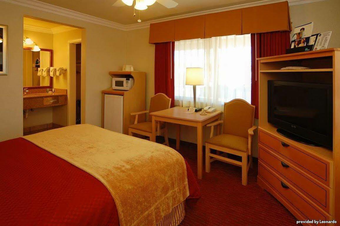 Best Western Tradewinds Морро-Бей Екстер'єр фото